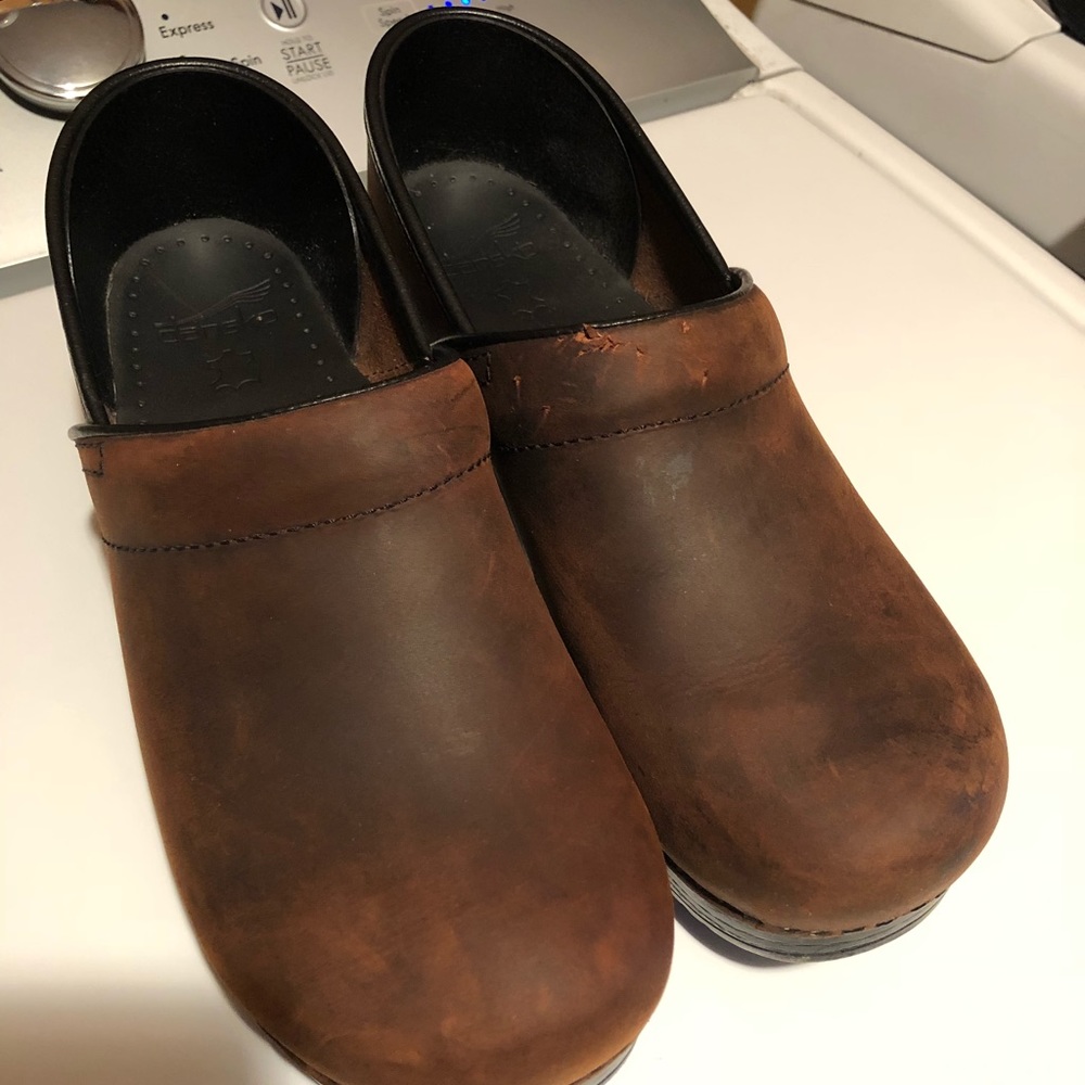 Professional Antique Brown/Black Danskos